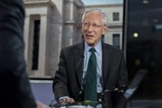 鄂州宏观经济学教授兼实践者Stanley Fisher逝世 曾培养全球多位经济决策者